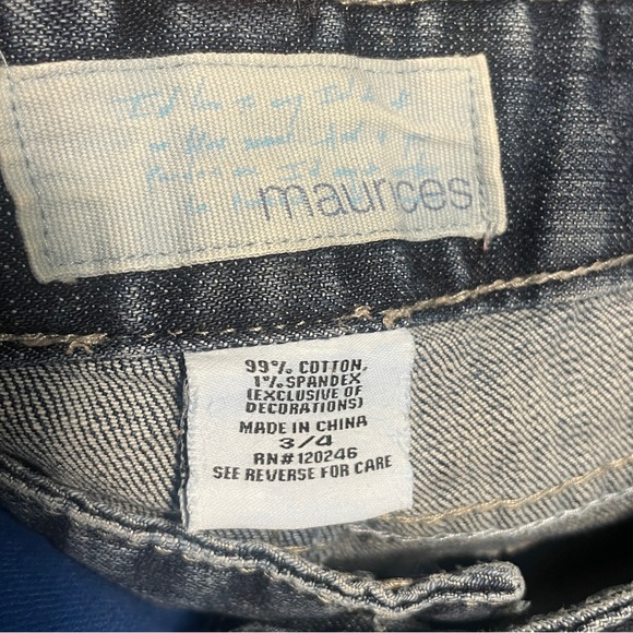 Maurices Capri Jeans Thick Stitch Distressed Flap Pockets Juniors Size 3/4 - Picture 11 of 11